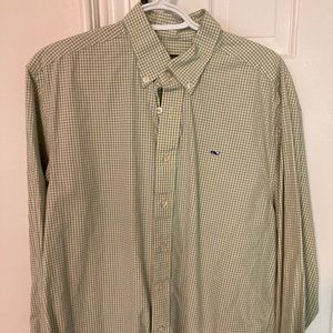 Vineyard Vines Button Down Medium